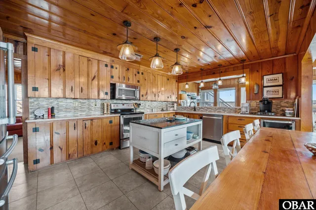 $1,573,000 | 203 South Virginia Dare Trail, Kill Devil Hills, NC 27948