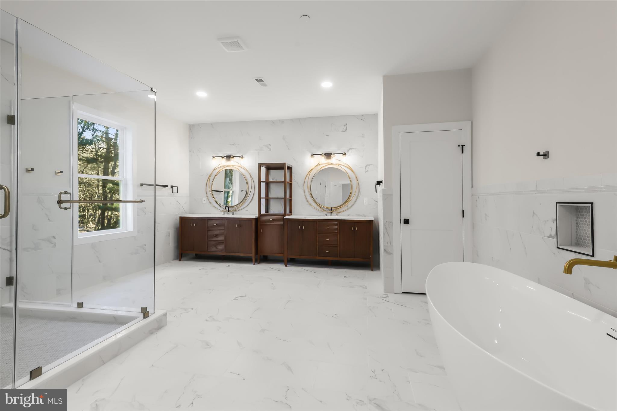 5004 Ten Oaks Road Dayton, MD 21036 - Photo 55 of 99 Primary Bedroom Suite Bath