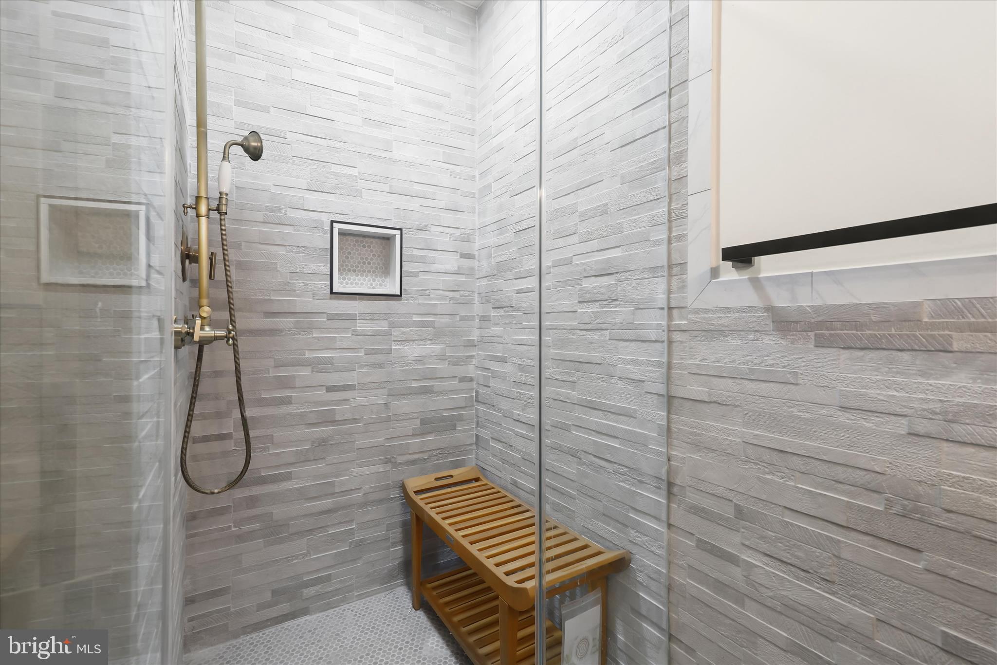 5004 Ten Oaks Road Dayton, MD 21036 - Photo 70 of 99 Bedroom Suite Bath