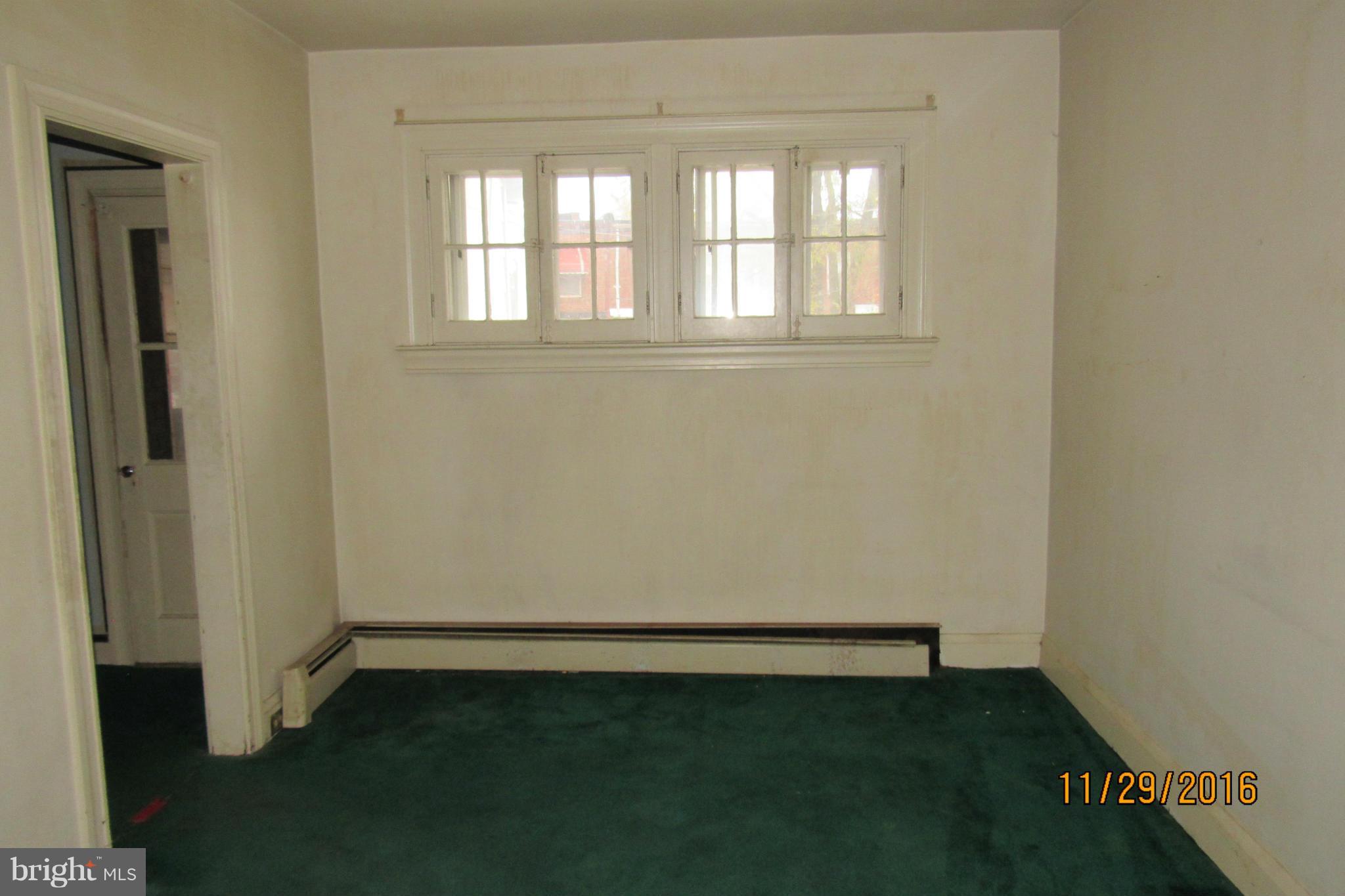 103 Willow Spring Road Baltimore, MD 21222 - Photo 5 of 12 Interior (General)