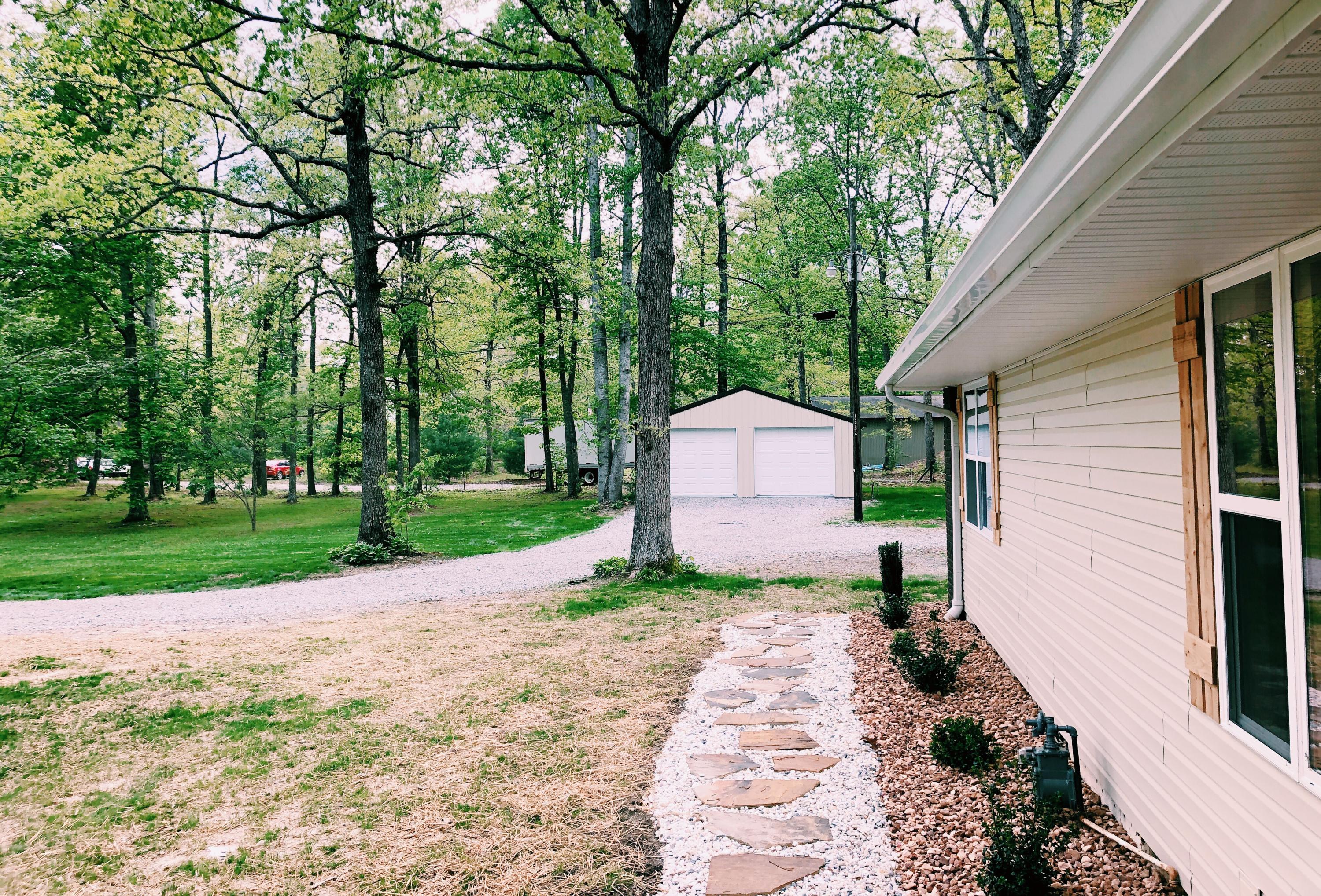 1960 Bell Road Crossville, TN 38571 - Photo 4 of 24 Garage