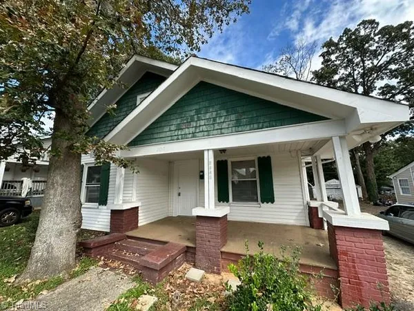 $1,025 | 2845 North Patterson Avenue, Winston-Salem, NC 27105