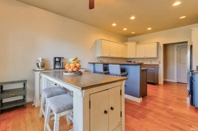 $235,000 | 105 Auburn Drive, Newburgh, IN 47630