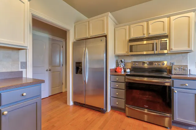 $235,000 | 105 Auburn Drive, Newburgh, IN 47630