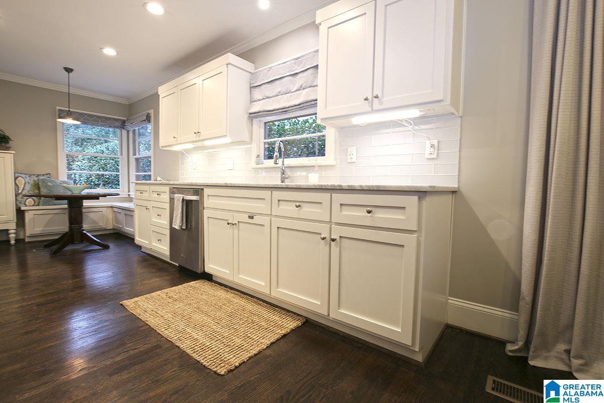 209 Rockaway Road Birmingham, AL 35209 - Photo 7 of 22