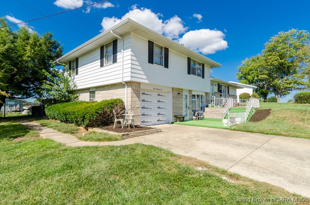 102 Mahuron Drive Salem, IN 47167 - Photo 21 of 26