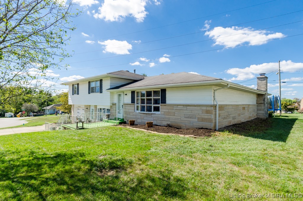 102 Mahuron Drive Salem, IN 47167 - Photo 24 of 26