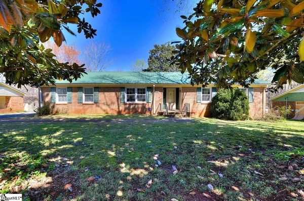 $225,000 | 148 Hickory Hill Drive, Inman, SC 29349