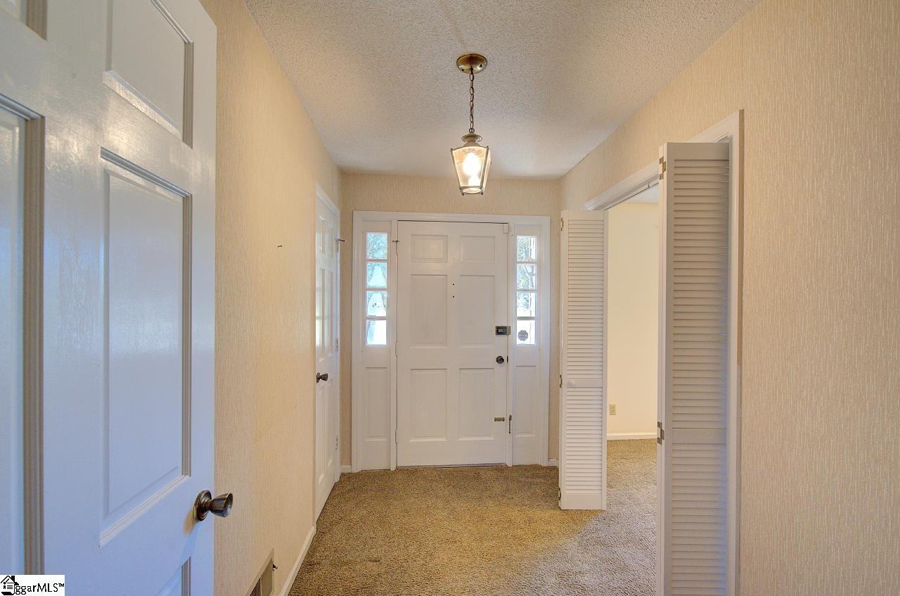 148 Hickory Hill Drive Inman, SC 29349 - Photo 4 of 42