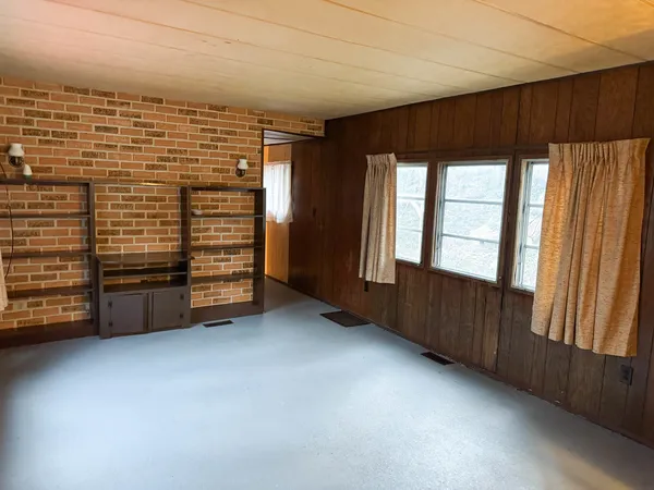 $43,500 | 205 East Union Street, Jonesboro, IL 62952