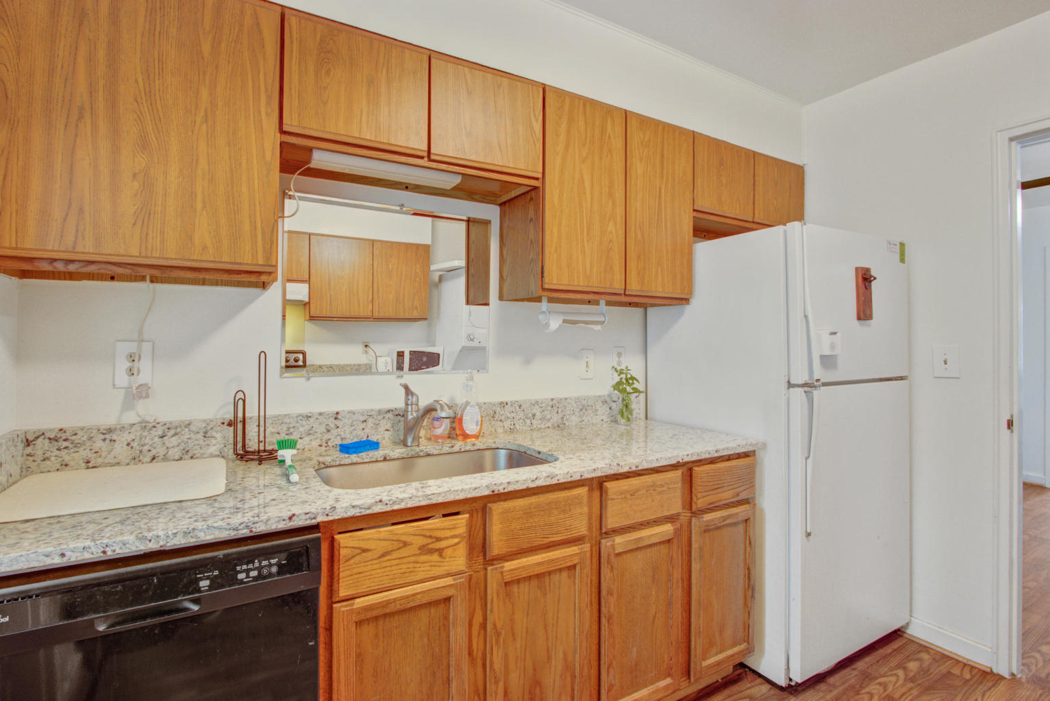 173 Rutledge Avenue, Unit L Charleston, SC 29403 - Photo 9 of 26 20200709233007204603000000-o