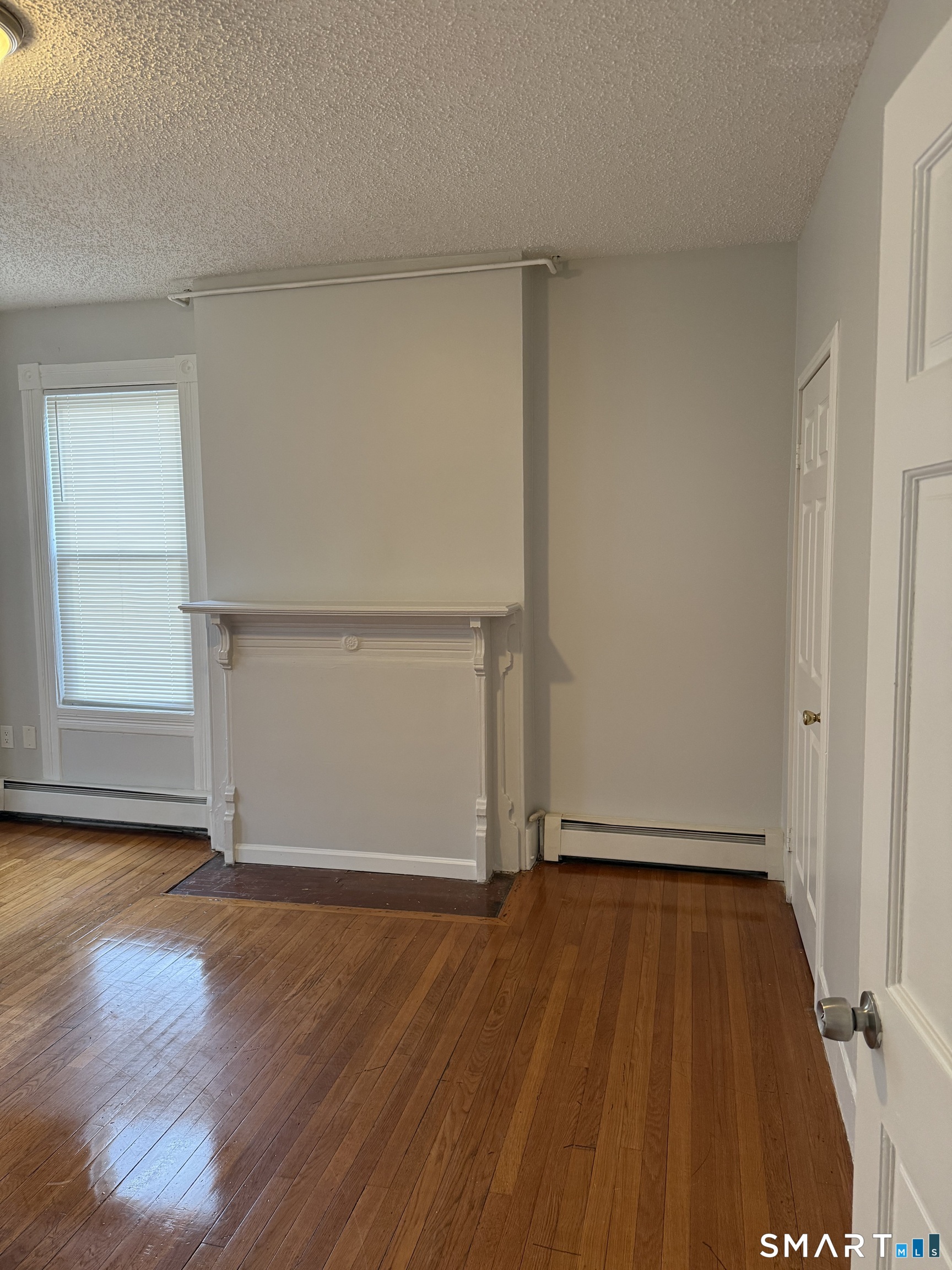 192 Russ Street Hartford, CT 06106 - Photo 7 of 14