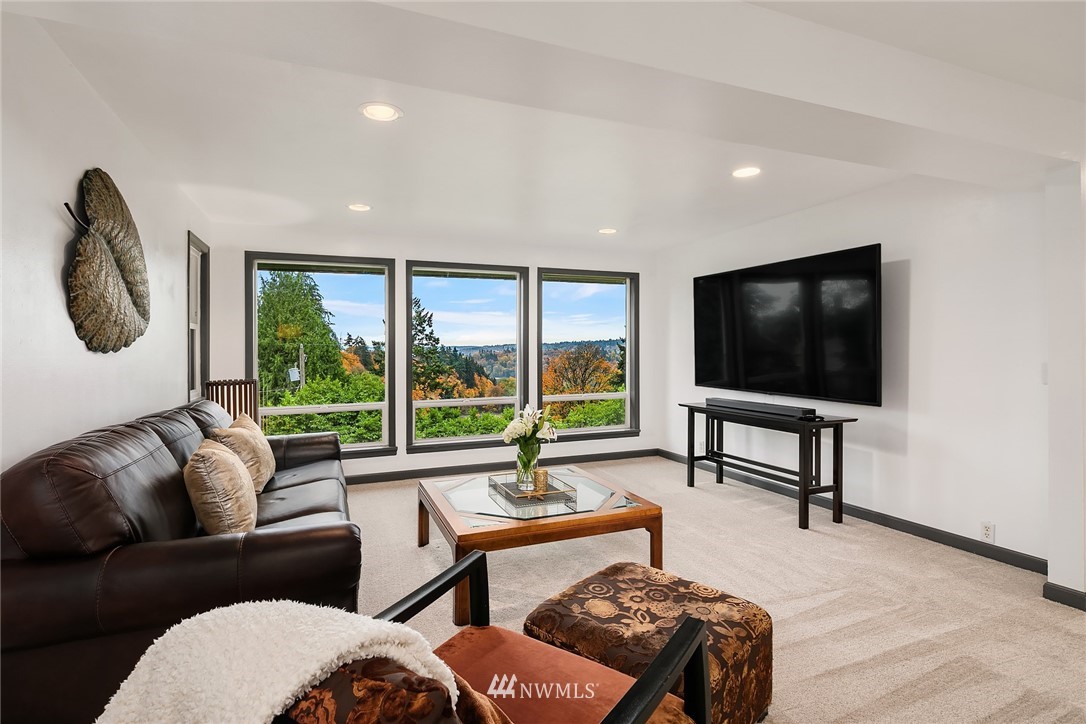 6727 South Langston Road Seattle, WA 98178 - Photo 8 of 30 Gallery Image 8