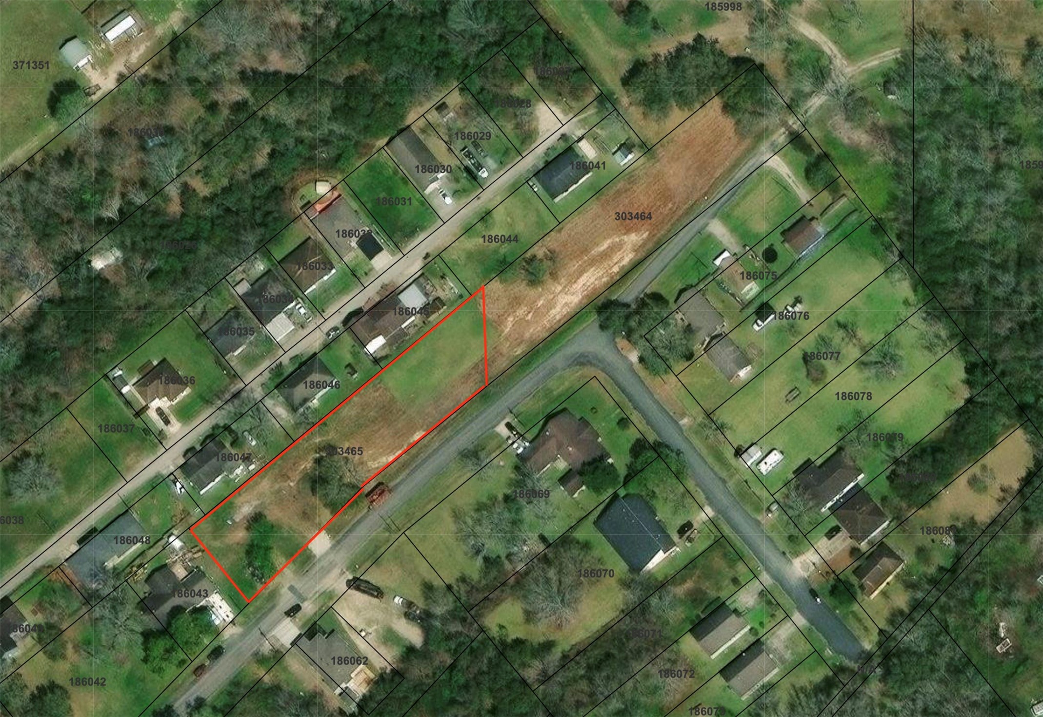 0 Roberts Street Texas City, TX 77591 - Photo 3 of 4 a view of a yard with a green field