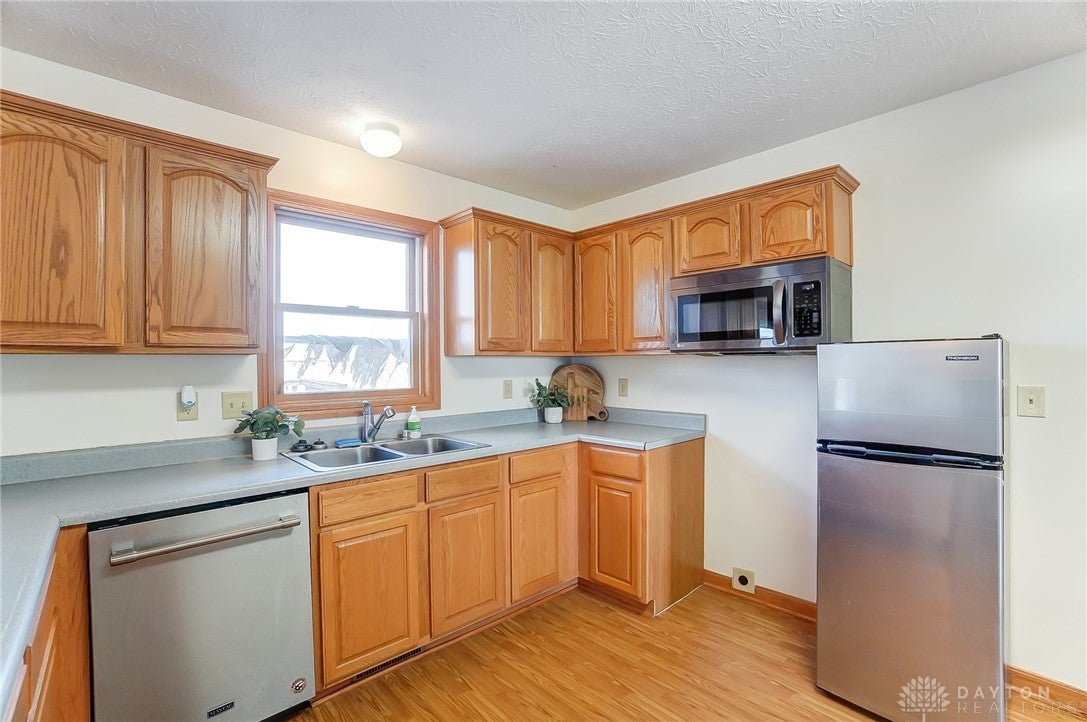 724 Bell Road Xenia, OH 45385 - Photo 7 of 45 Gallery Image 7