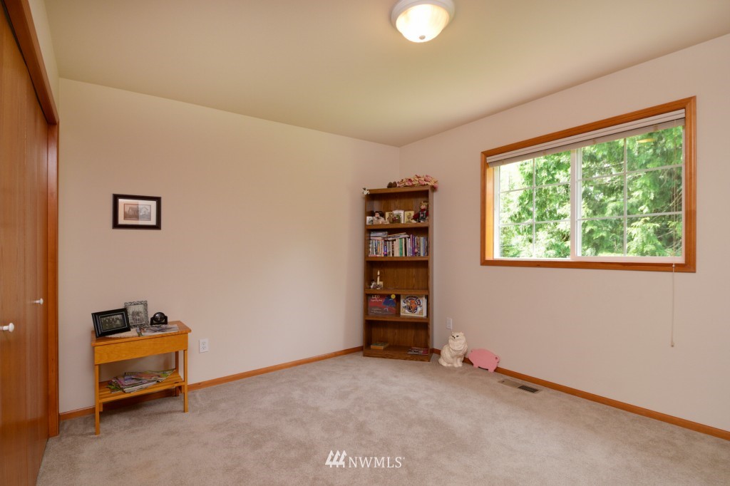 1254 East Axton Road Bellingham, WA 98226 - Photo 14 of 25