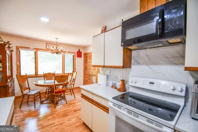 $489,900 | 327 Brucken Strasse, Unit 601, Helen, GA 30545