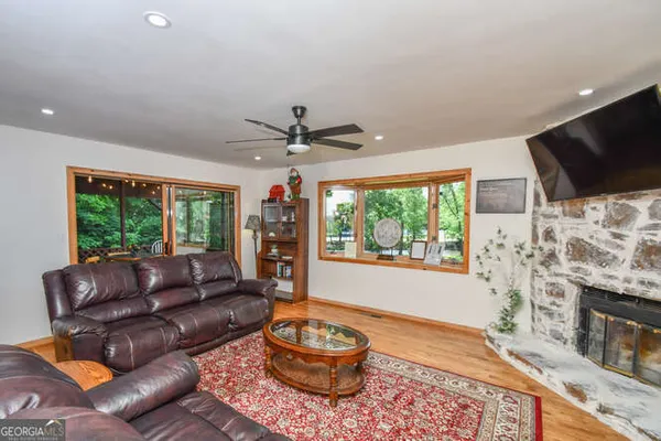 $487,900 | 327 Brucken Strasse, Unit 601, Helen, GA 30545