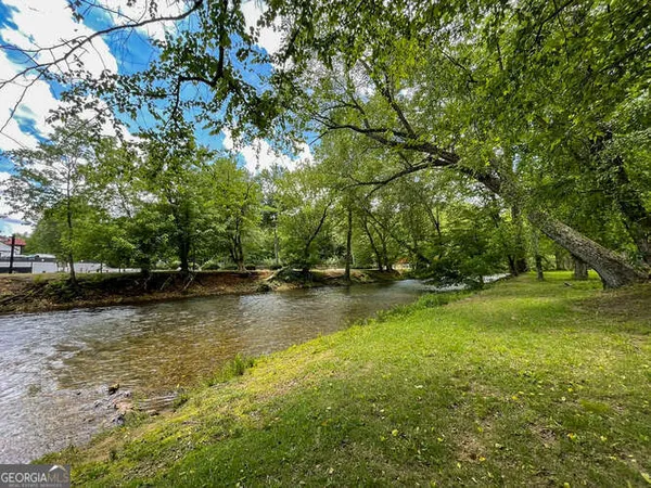 $487,900 | 327 Brucken Strasse, Unit 601, Helen, GA 30545