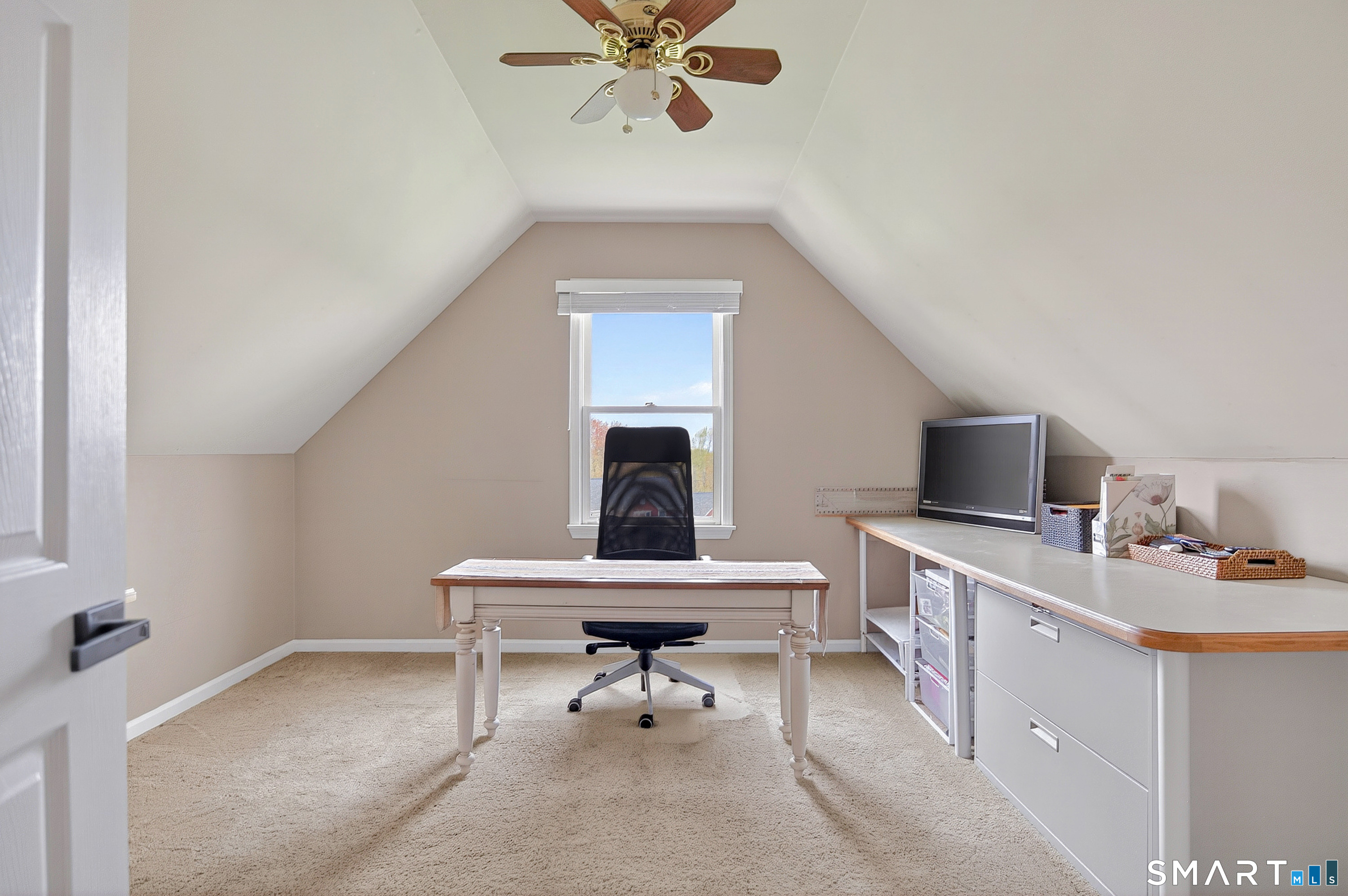 10 Yogananda Street Newtown, CT 06482 - Photo 21 of 40