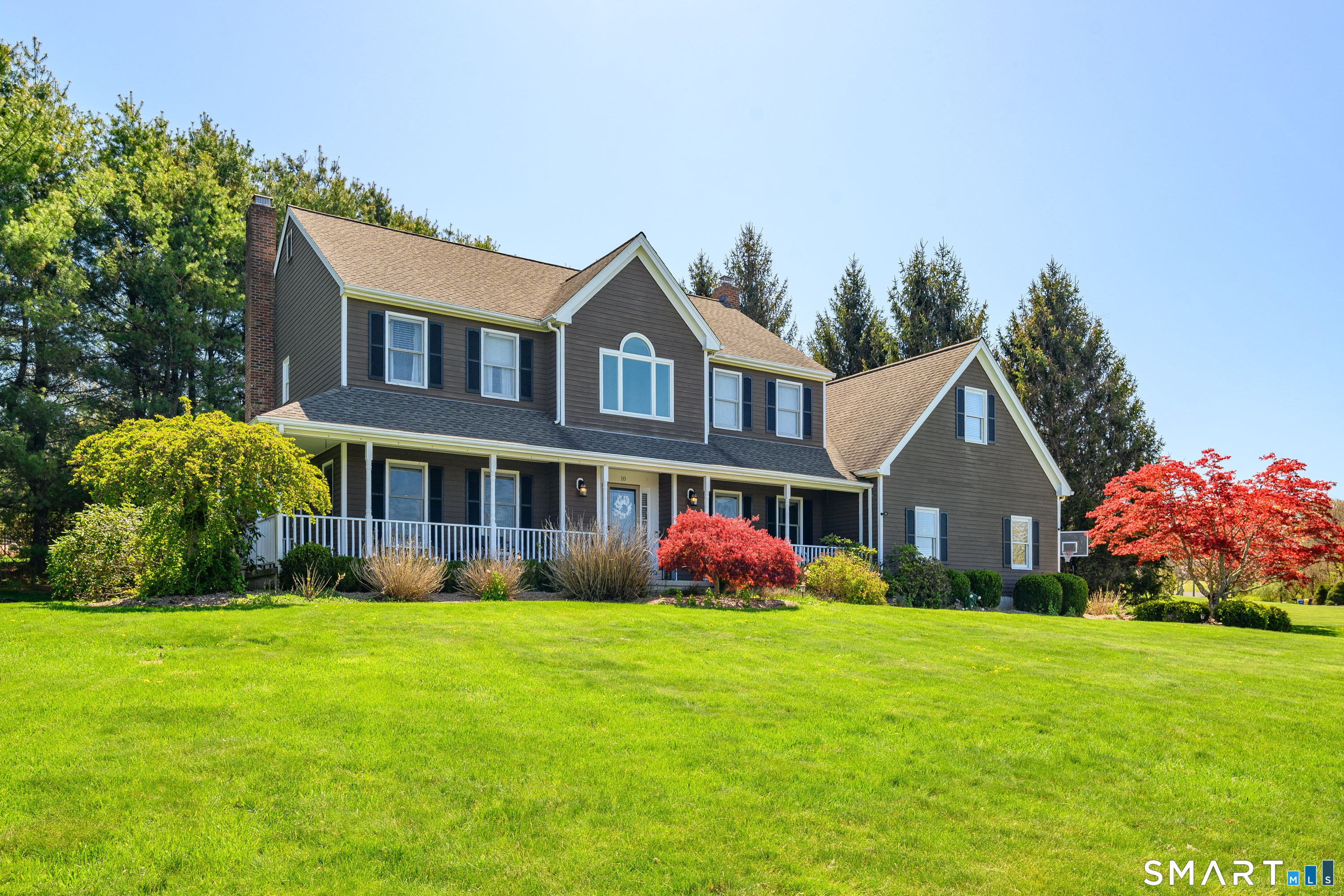 10 Yogananda Street Newtown, CT 06482 - Photo 3 of 40