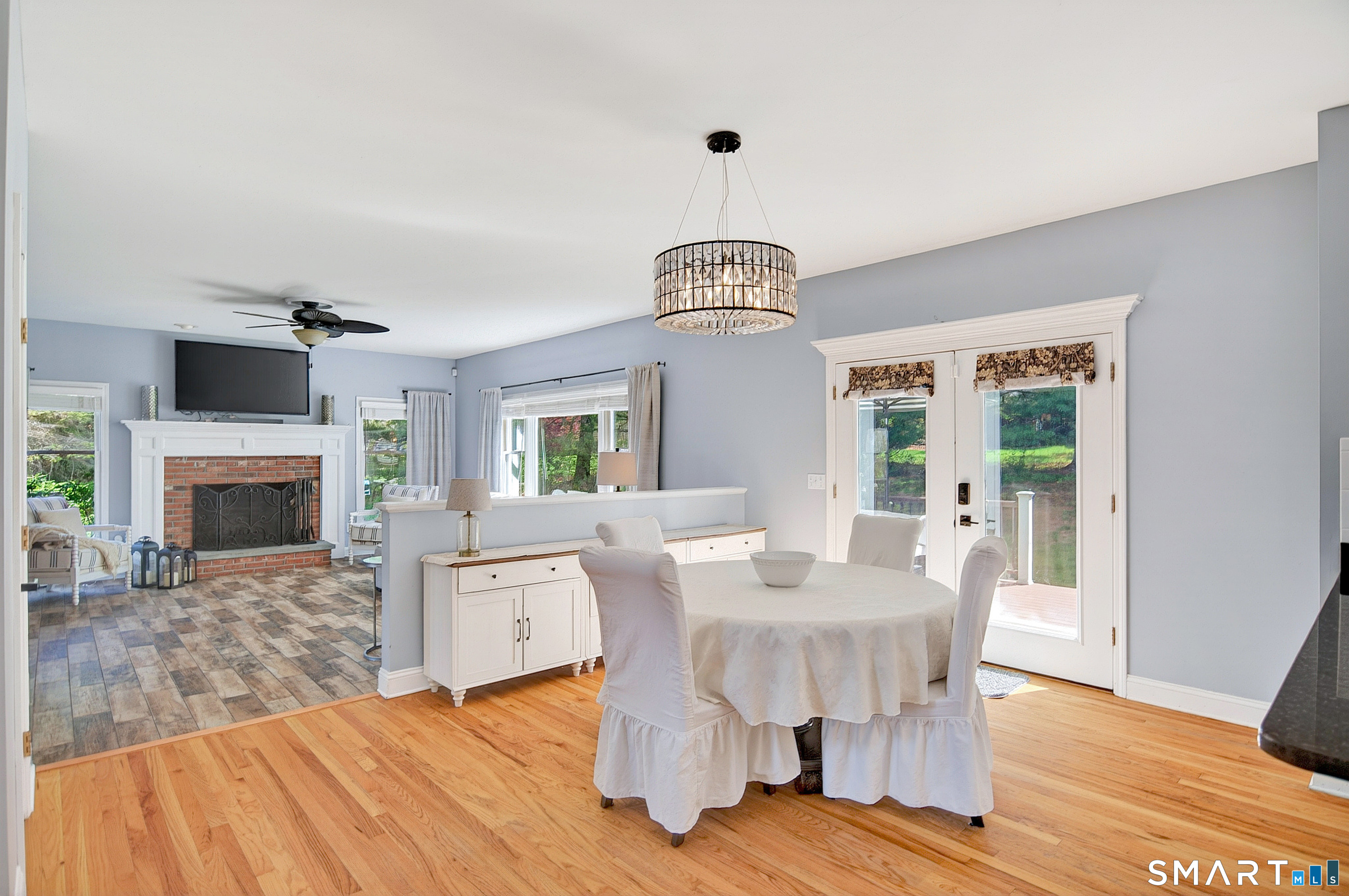 10 Yogananda Street Newtown, CT 06482 - Photo 7 of 40