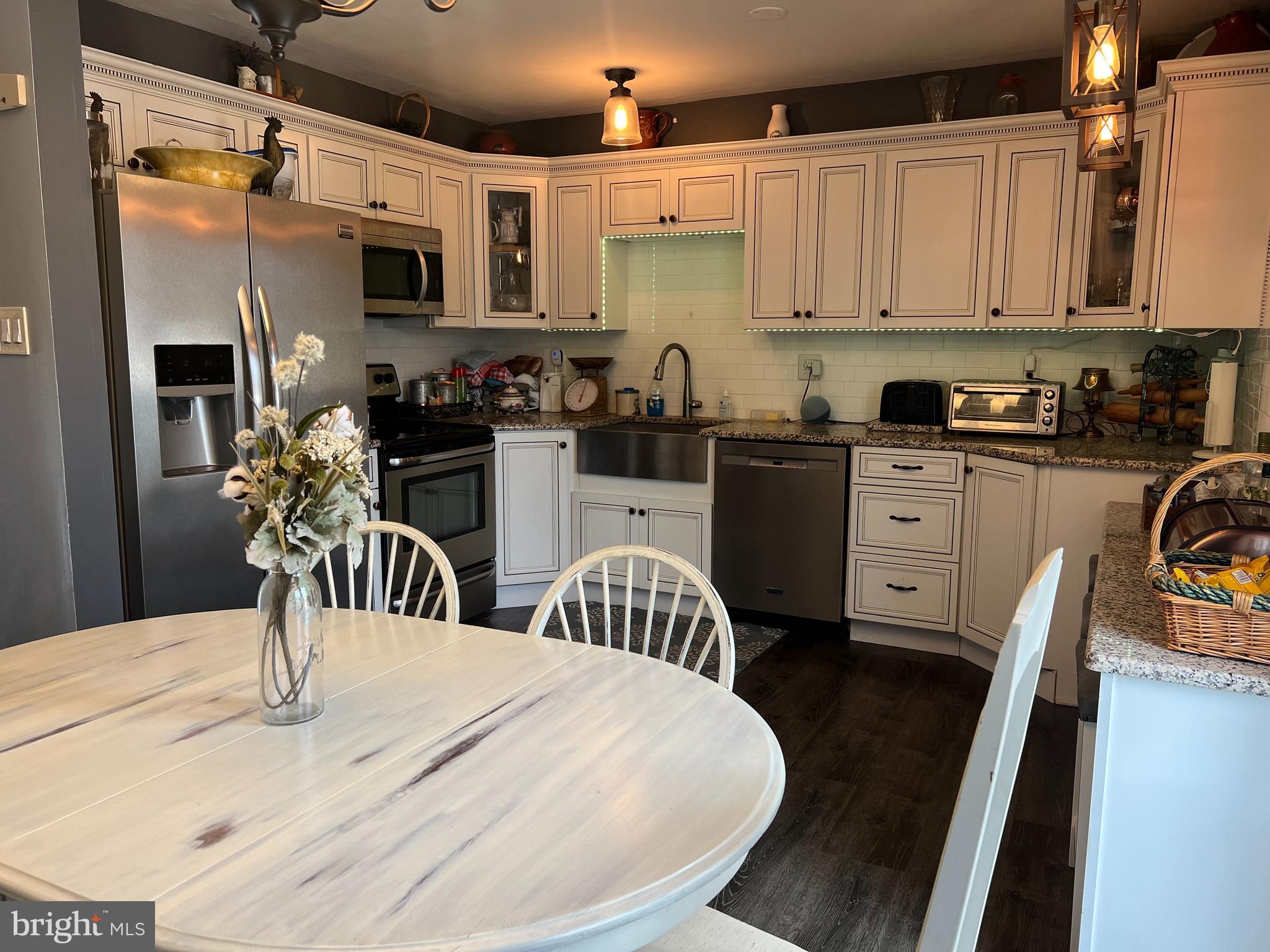 303 Walnut Ridge Drive Pottstown, PA 19464 - Photo 1 of 28 Gallery Image 1