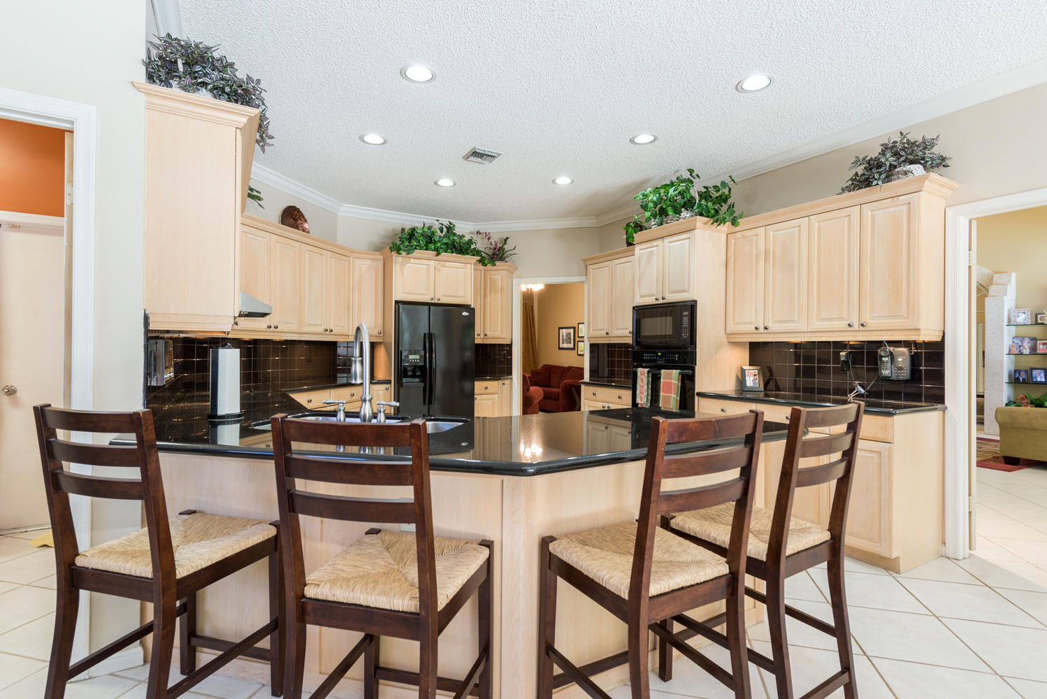 2865 Northwest 29th Drive Boca Raton, FL 33434 - Photo 11 of 47 kitchen