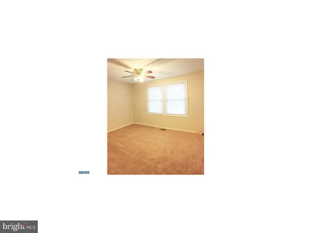 $399,500 | 26 Tall Oaks Drive, Clementon, NJ 08021