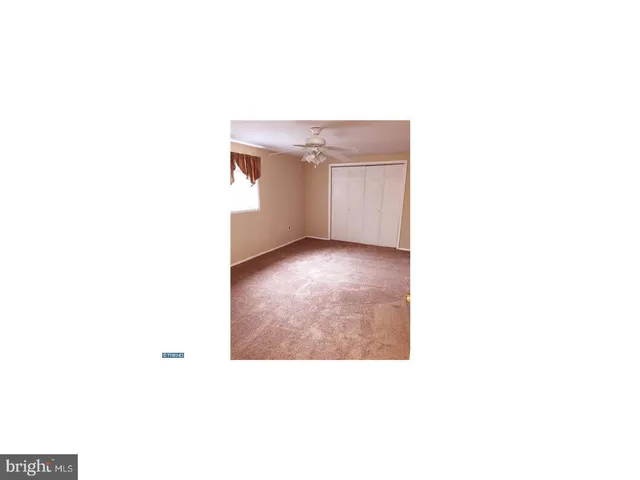 $399,500 | 26 Tall Oaks Drive, Clementon, NJ 08021