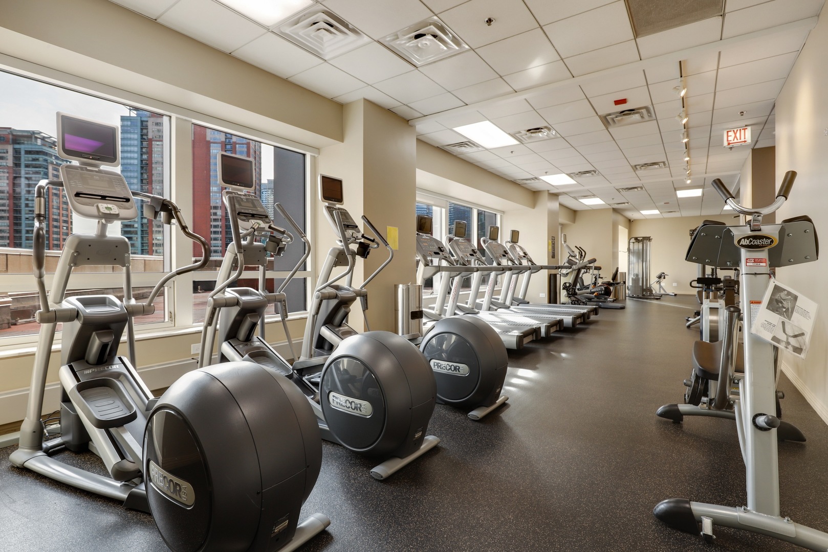 512 North McClurg Court, Unit 1705 Chicago, IL 60611 - Photo 22 of 24