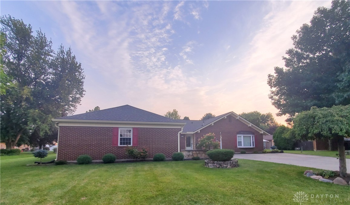 1064 Salisbury Road Troy, OH 45373 - Photo 2 of 23 Gallery Image 2