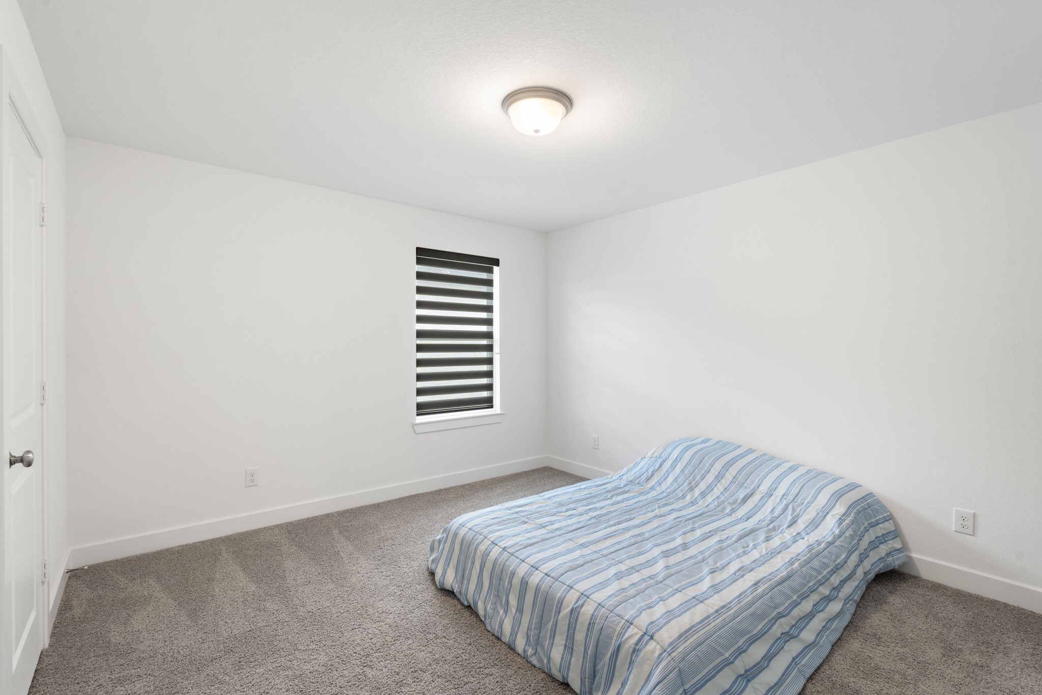 6311 Winthrop Terrace Trail Katy, TX 77493 - Photo 19 of 40 Secondary bedroom 2.