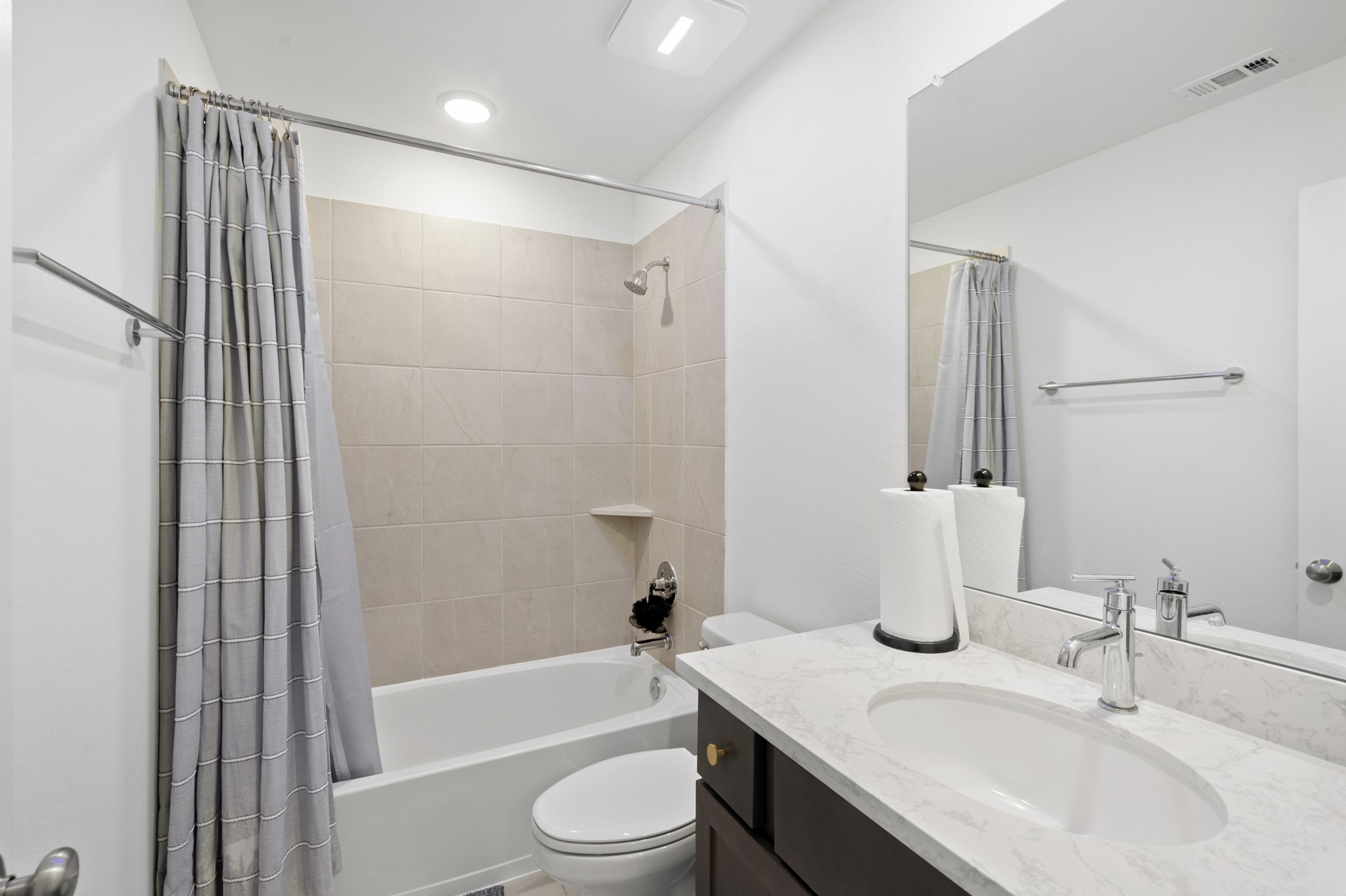 6311 Winthrop Terrace Trail Katy, TX 77493 - Photo 28 of 40 Secondary bath 3.