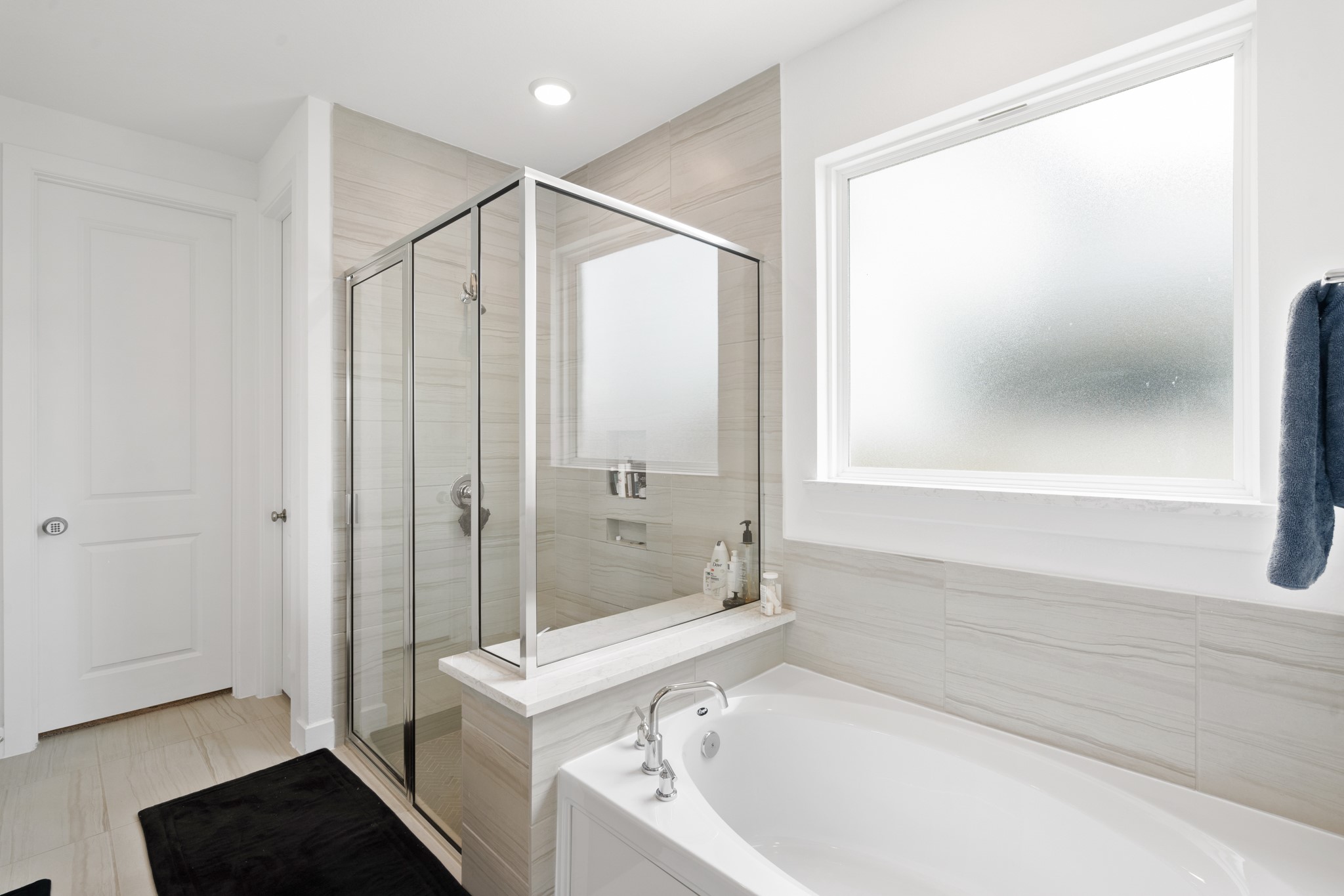 6311 Winthrop Terrace Trail Katy, TX 77493 - Photo 34 of 40 Owner's Bathroom first level.