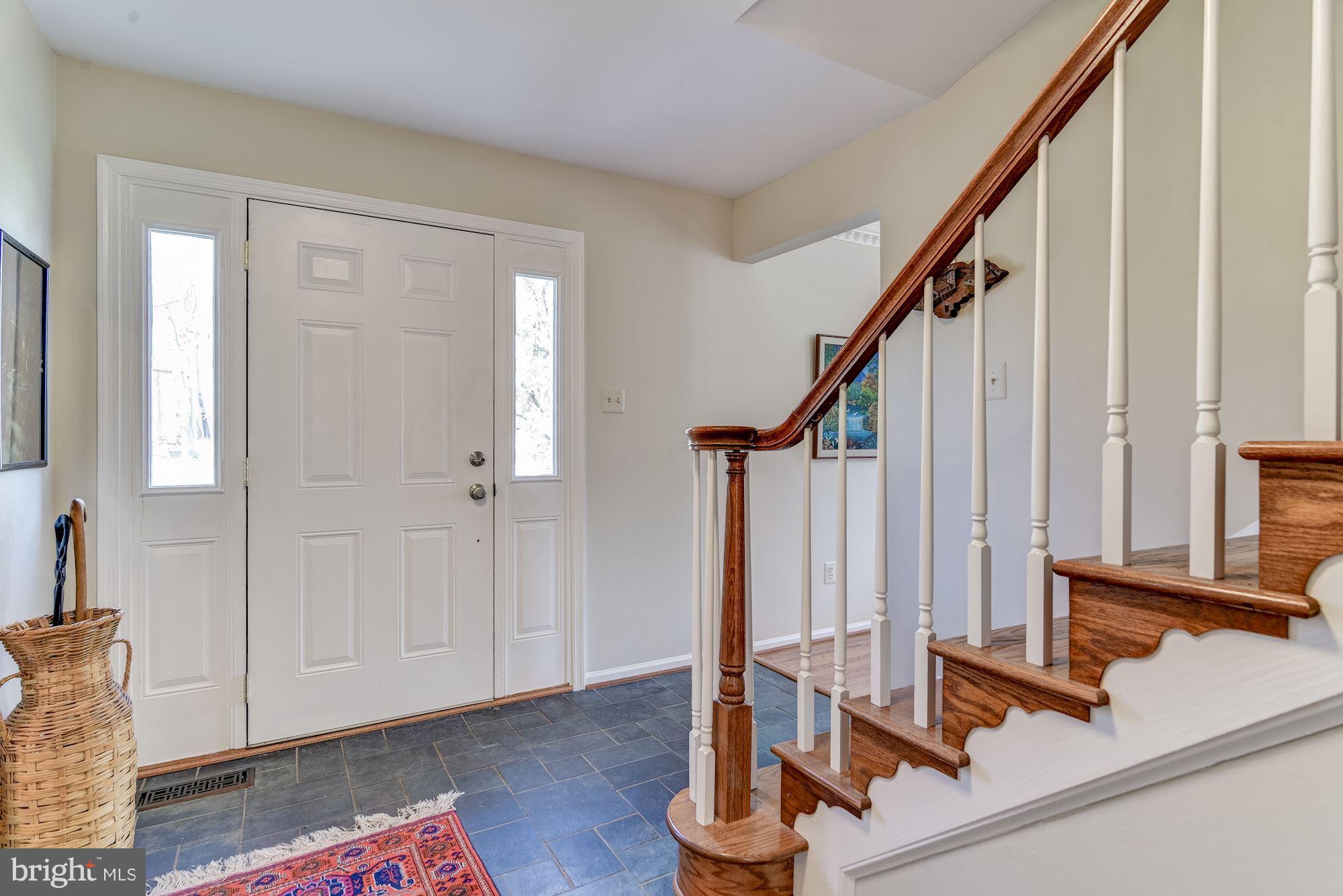 912 Ridge Drive McLean, VA 22101 - Photo 3 of 30 Interior (General)