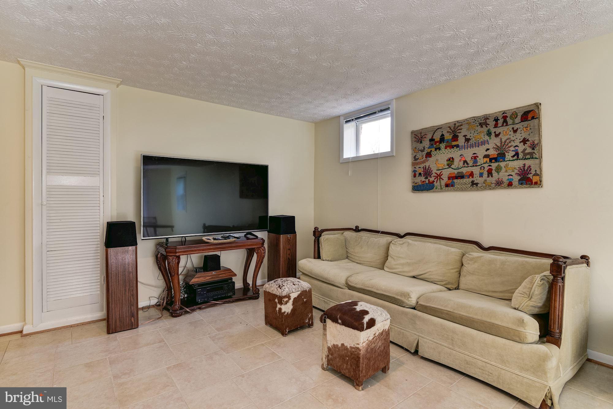 912 Ridge Drive McLean, VA 22101 - Photo 22 of 30 Rec room