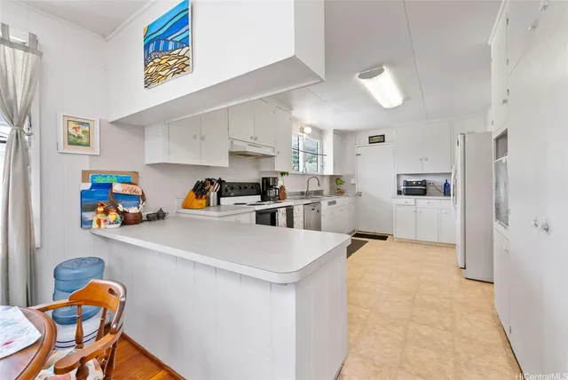 $3,500,000 | 298 Moomuku Place, Honolulu, HI 96821