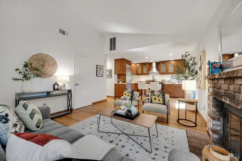 $510,000 | 339 West Thomson Avenue, Sonoma, CA 95476