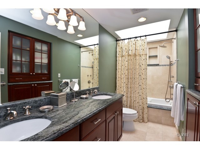 1628 North Mohawk Street, Unit 1628 Chicago, IL 60614 - Photo 9 of 15
