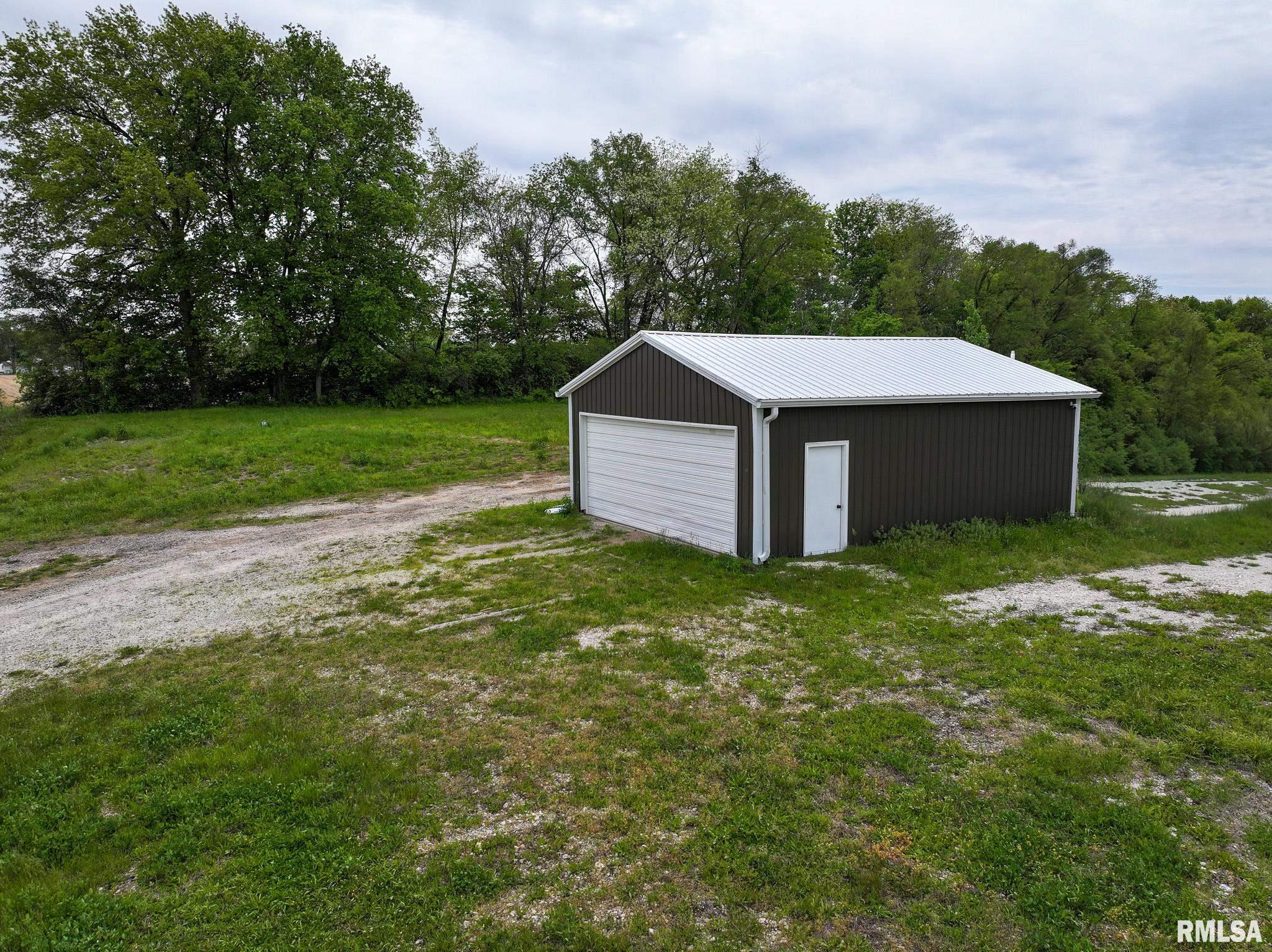 6273 Dayton Corner A Road Colona, IL 61241 - Photo 17 of 32 Gallery Image 17