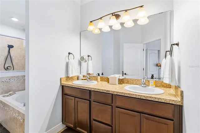 $800,000 | 14551 Yellow Butterfly Road, Winter Garden, FL 34787