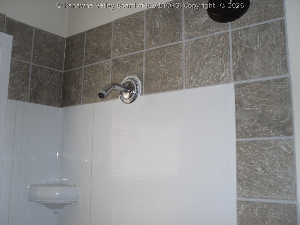 125 Robin Road Nitro, WV 25143 - Photo 11 of 12 Gallery Image 11