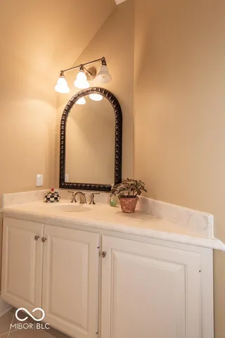 $1,890,000 | 4636 Hawks Way, Bloomington, IN 47401