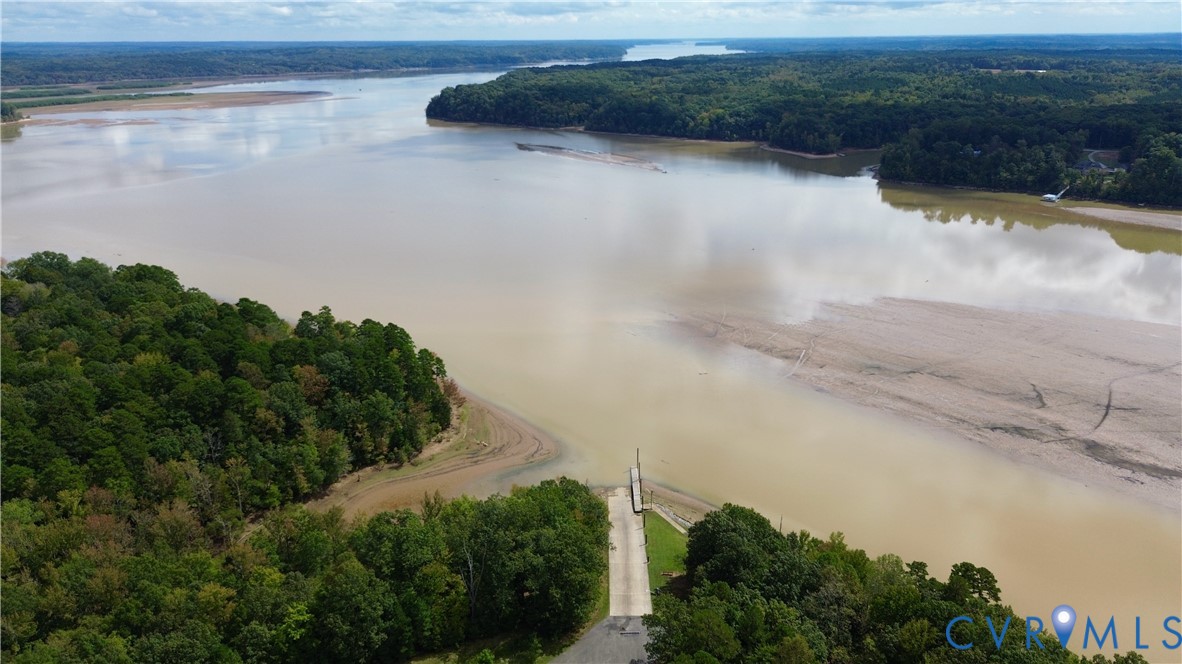 7246 MacDonald Road Scottsburg, VA 24589 - Photo 15 of 46 a view of a lake
