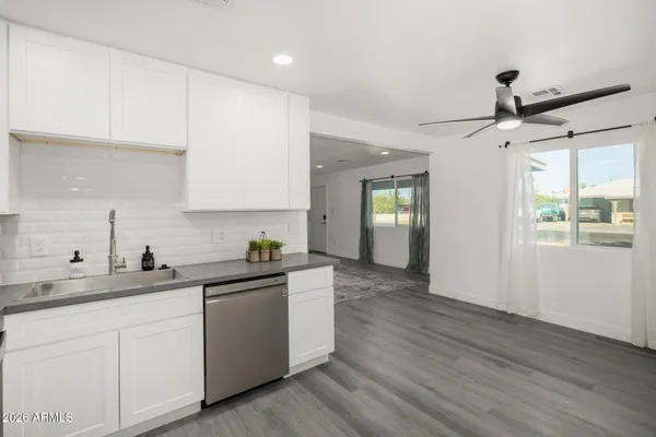 $385,000 | 3030 North 38th Drive, Phoenix, AZ 85019