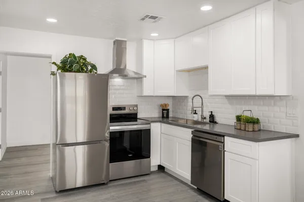 $385,000 | 3030 North 38th Drive, Phoenix, AZ 85019