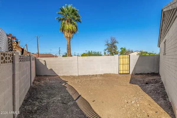 $385,000 | 3030 North 38th Drive, Phoenix, AZ 85019