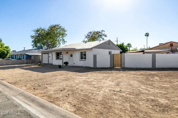 $385,000 | 3030 North 38th Drive, Phoenix, AZ 85019