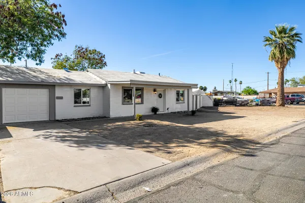 $385,000 | 3030 North 38th Drive, Phoenix, AZ 85019
